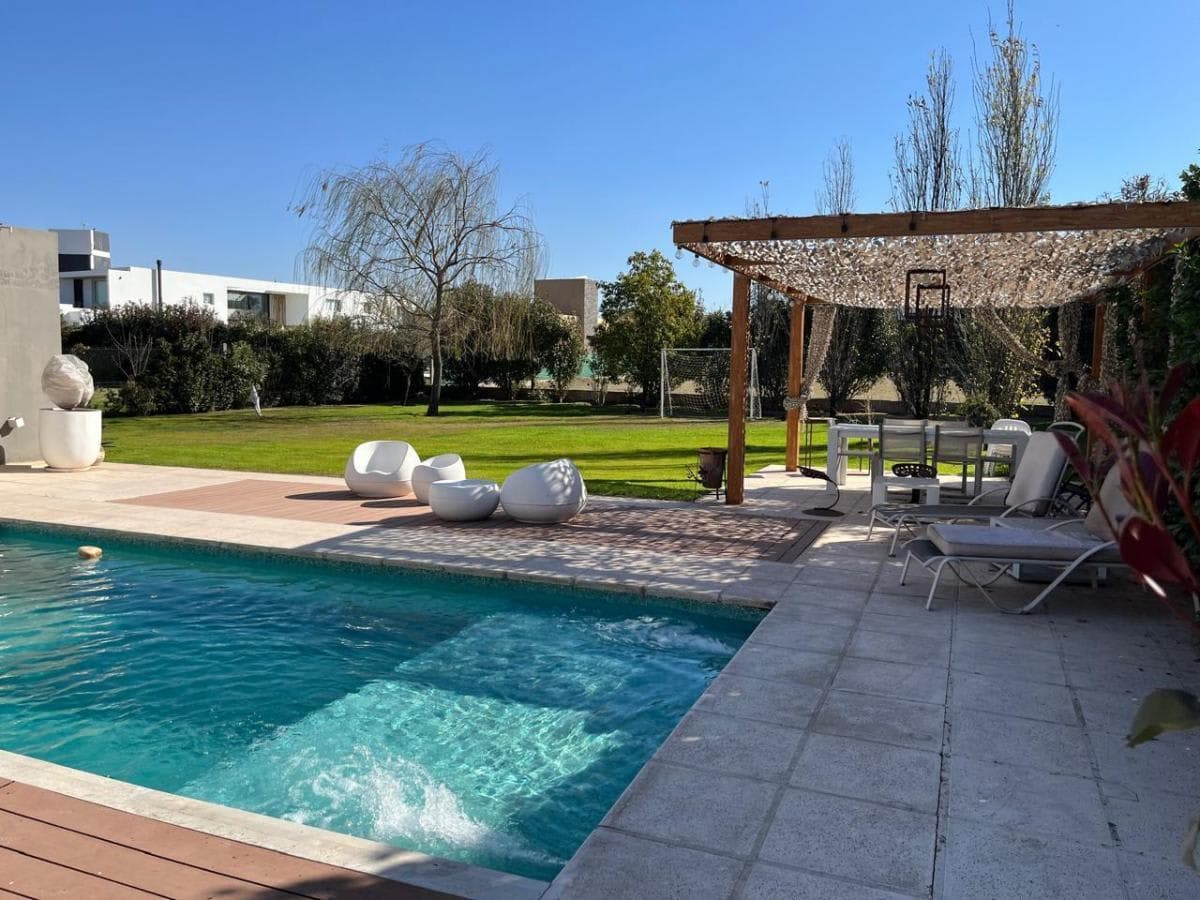 Casa increíble — La Cascada Country Golf